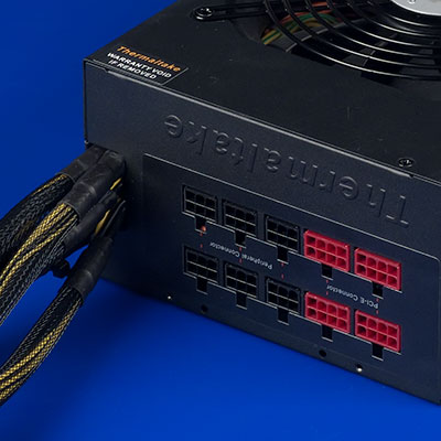 Вид разъемов блока питания блока питания Thermaltake Toughpower 1500 W (TP-1500M)