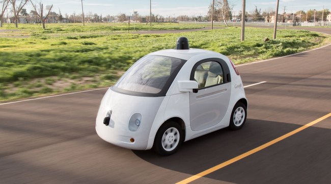 Google уже не отказывается от руля и педалей в беспилотных автомобилях