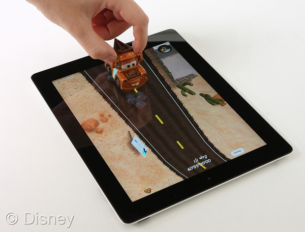iPad реагирует на перемещение «тачки»